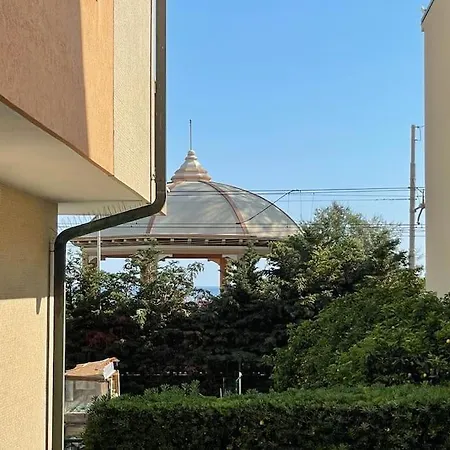 شقة La Brezza