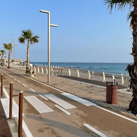شقة La Brezza